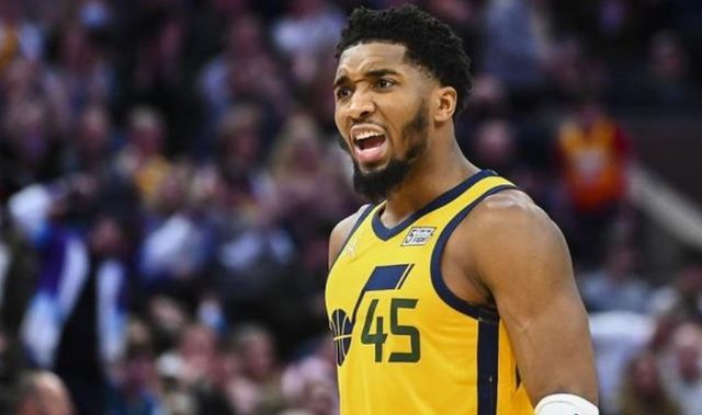 他在场上如 他在场上如